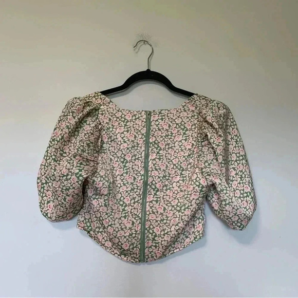 Nasty Gal puffed sleeves floral pink  green cropped blouse crop top - Picture 3 of 3